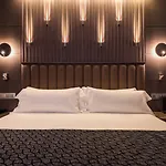 Hotel Catalonia Gran Via 4*