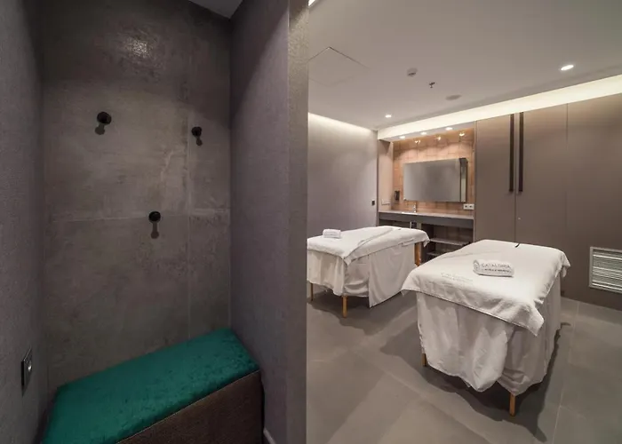 Catalonia Gran Via 4* Бильбао