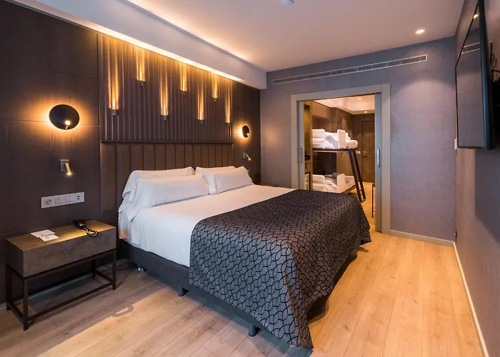 Catalonia Gran Via Hotel 4*