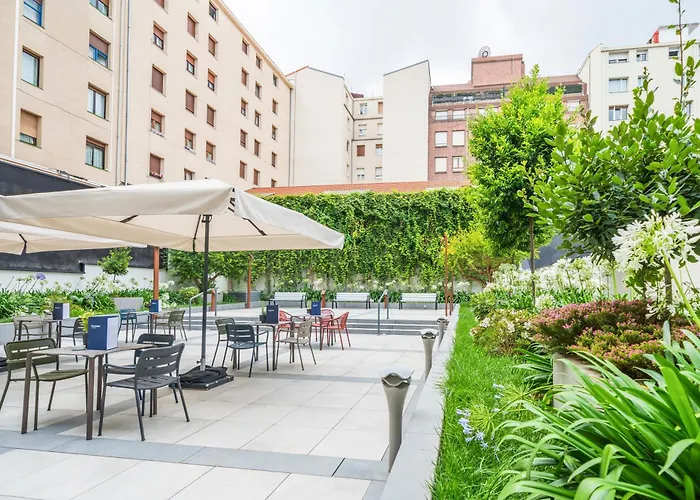 Catalonia Gran Via 4* Бильбао