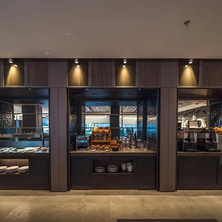 Catalonia Gran Via Hotel 4*
