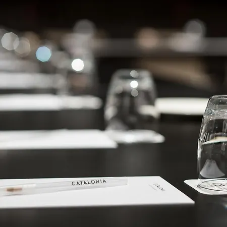 ホテル Catalonia Gran Via 4*