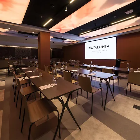 Catalonia Gran Via 4* ビルバオ
