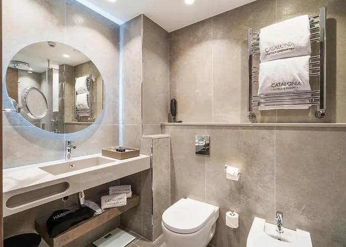 Catalonia Gran Via Hotel 4*