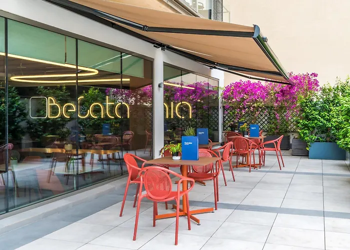 Hotel Catalonia Gran Via 4*