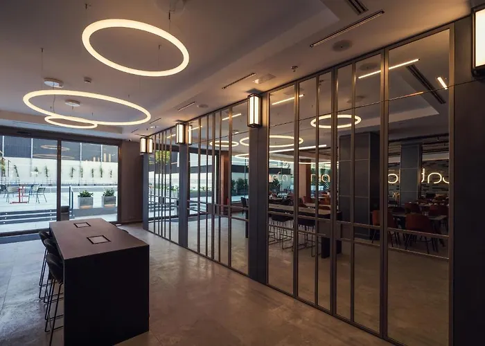 Catalonia Gran Via Hotel