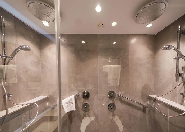 Hotel Catalonia Gran Via 4*