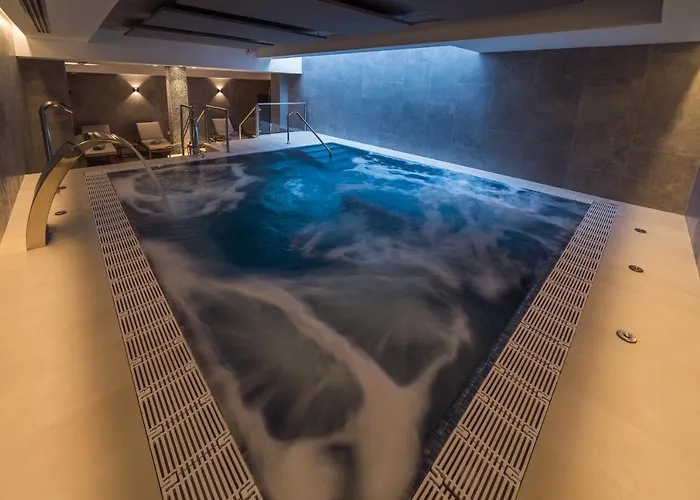 Catalonia Gran Via 4* Бильбао