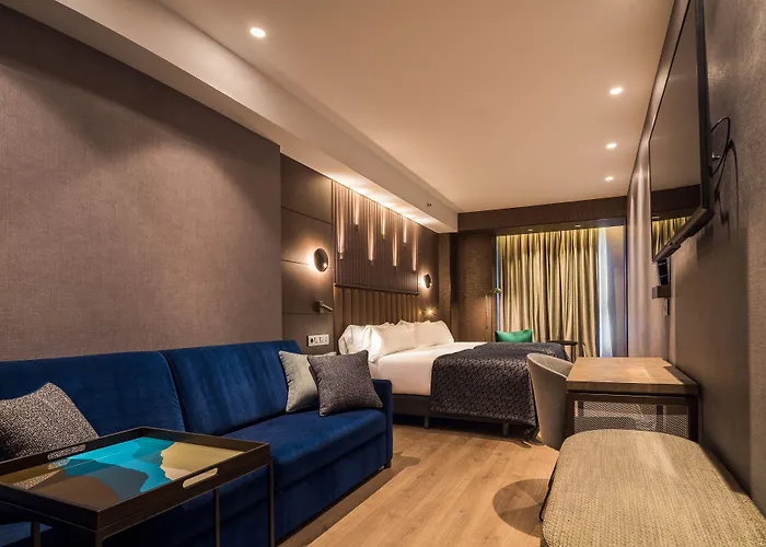 Catalonia Gran Via Бильбао