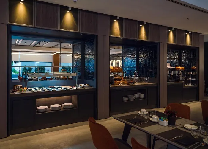 Catalonia Gran Via 4* Бильбао